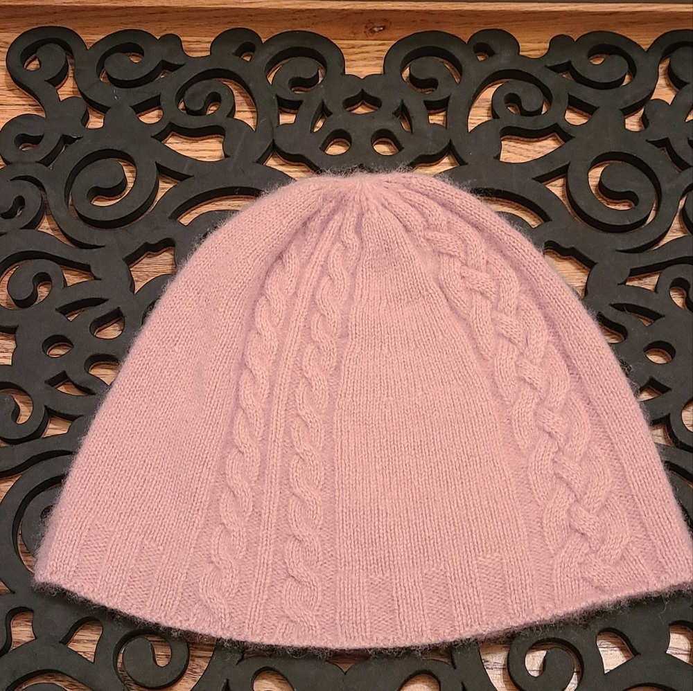 Max Studio beanie